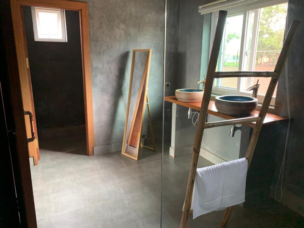 Sumeru Sen Monourom Exteriör bild